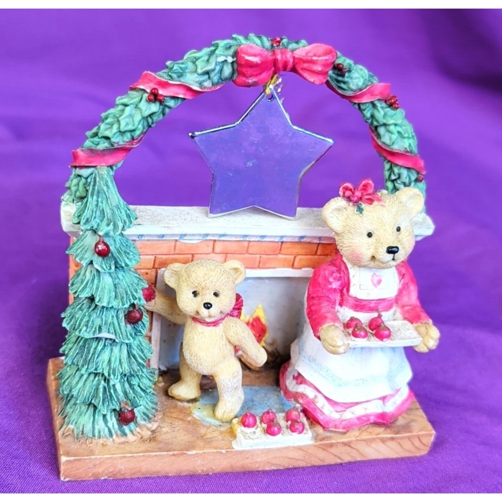 Vintage Teddy Bear Figurine Christmas Tree Hearth Treats Candy Apple Mirror-Star